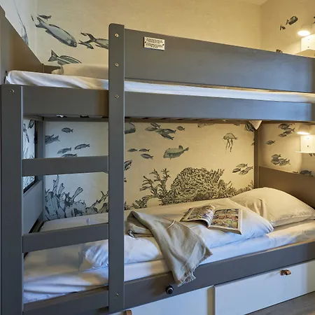 Pierre & Les Tamaris 3*