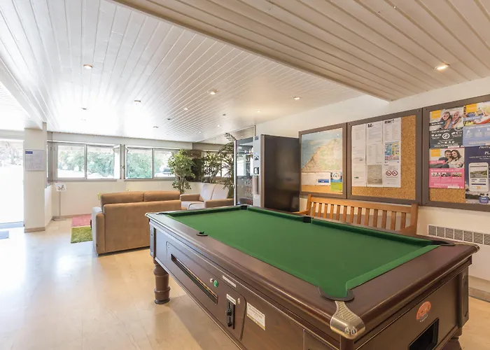 アパートホテル Pierre & Les Tamaris