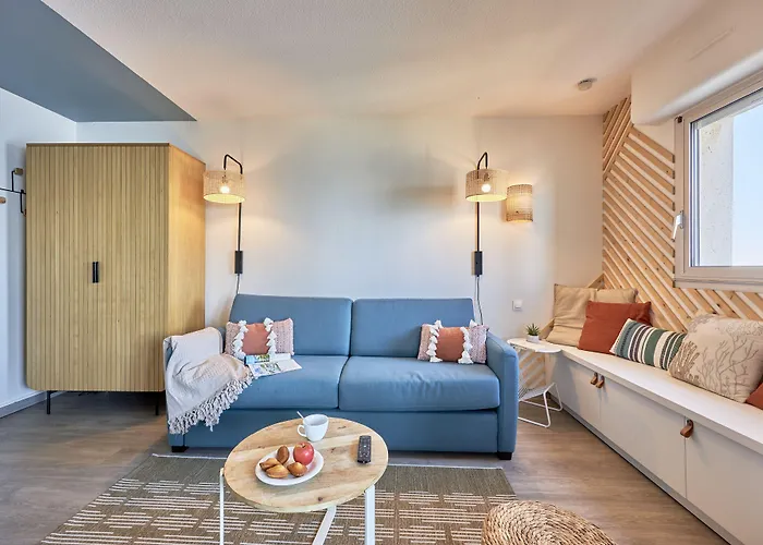 アパートホテル Pierre & Les Tamaris 2*